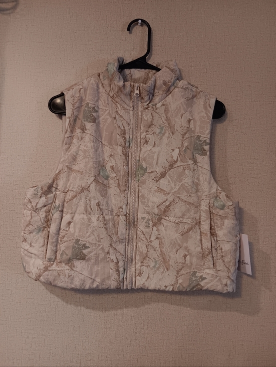 love, Fire Jackets & Blazers - love, Fire Beige & Light Green Quilted Puffer Vest Camo Sz M